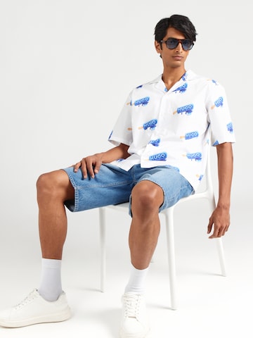 balta HUGO Patogus modelis Marškiniai 'Eligino'