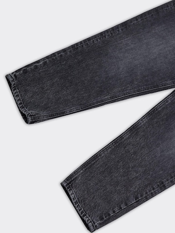 AMISH Regular Jeans i svart