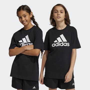 T-Shirt fonctionnel 'Essentials' ADIDAS SPORTSWEAR en noir : devant