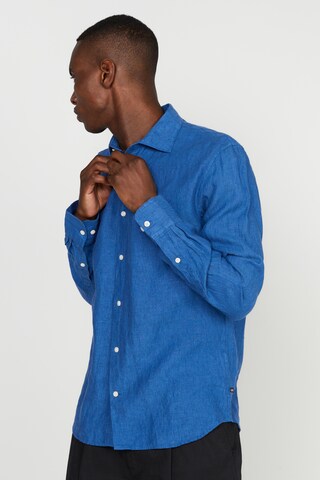 Coupe regular Chemise 'Marc '' Matinique en bleu : devant