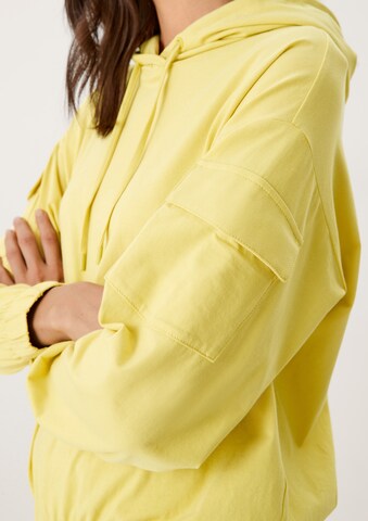 s.Oliver Sweatshirt in Yellow