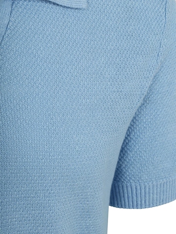 T-Shirt Suitable en bleu