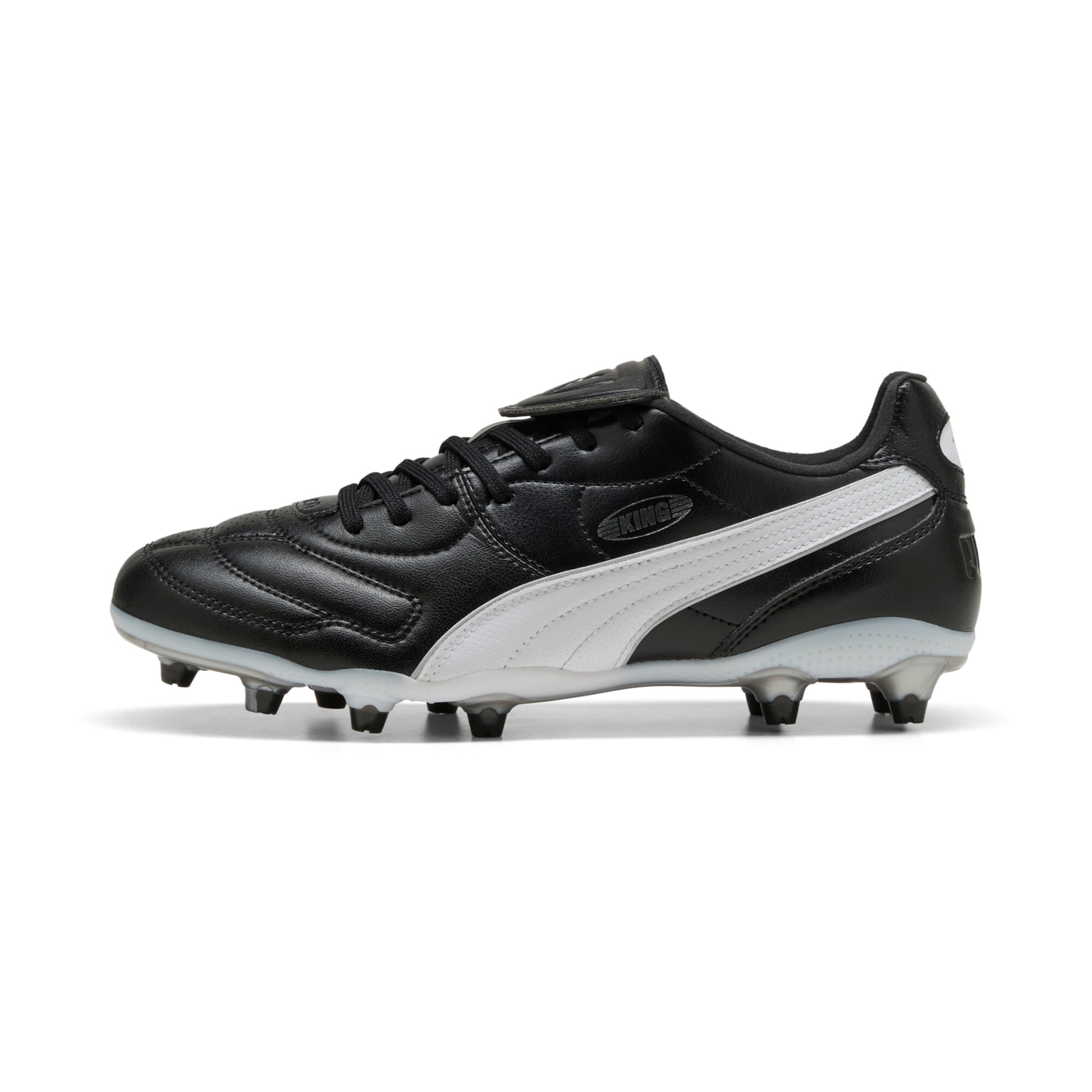 PUMA Fußballschuh in Schwarz: Vorderseite
