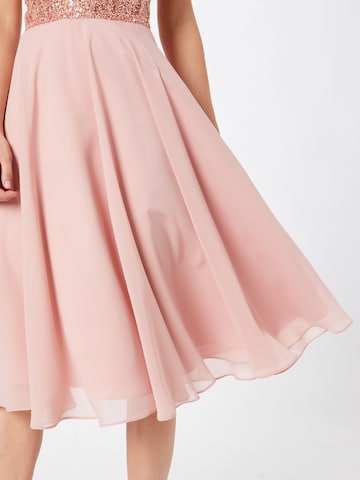 Robe de cocktail SWING en rose