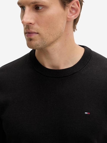 Pullover 'DM0DM22853' di Tommy Jeans in nero