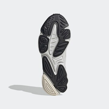 Sneaker bassa 'Ozweego' di ADIDAS ORIGINALS in grigio