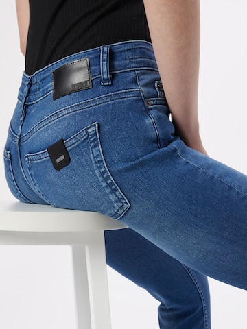 DRYKORN Skinny Jeans 'Need' in Blauw