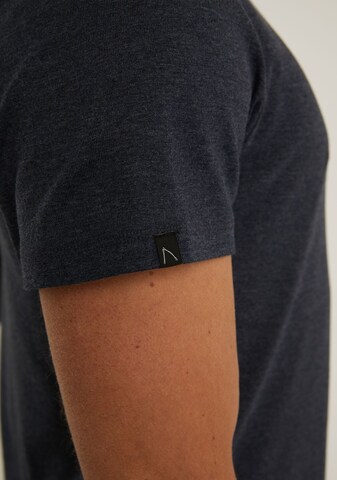 CHASIN' Shirt 'Base-B' in Blue