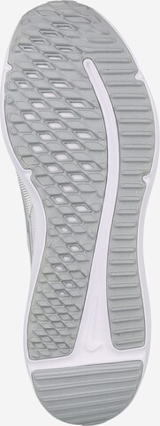 NIKE - Sapatilha de corrida 'Downshifter 12' em branco