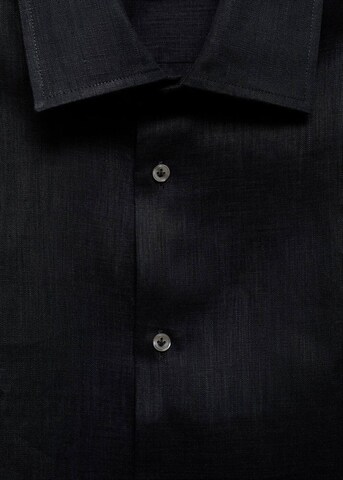 MANGO MAN Regular fit Button Up Shirt 'Parrot' in Black