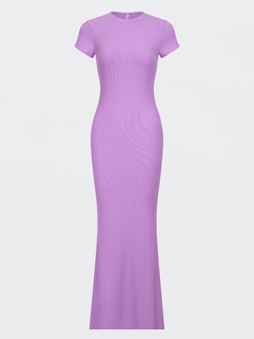 Robe 'Ribbed T-Shirt Maxikleid' cfab (formerly creamy fabrics) en violet : devant