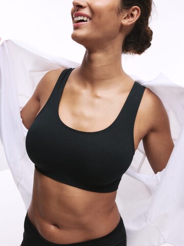 Bustier Soutien-gorge Marks & Spencer en beige : devant