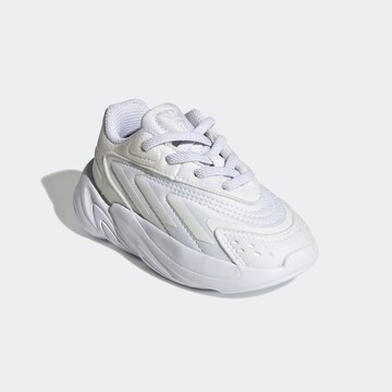 ADIDAS ORIGINALS Tenisky 'Ozelia' – bílá