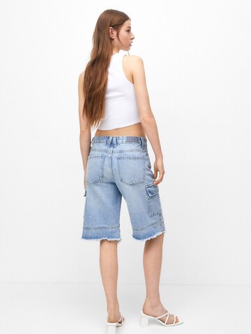 Pull&Bear Loosefit Shorts in Blau