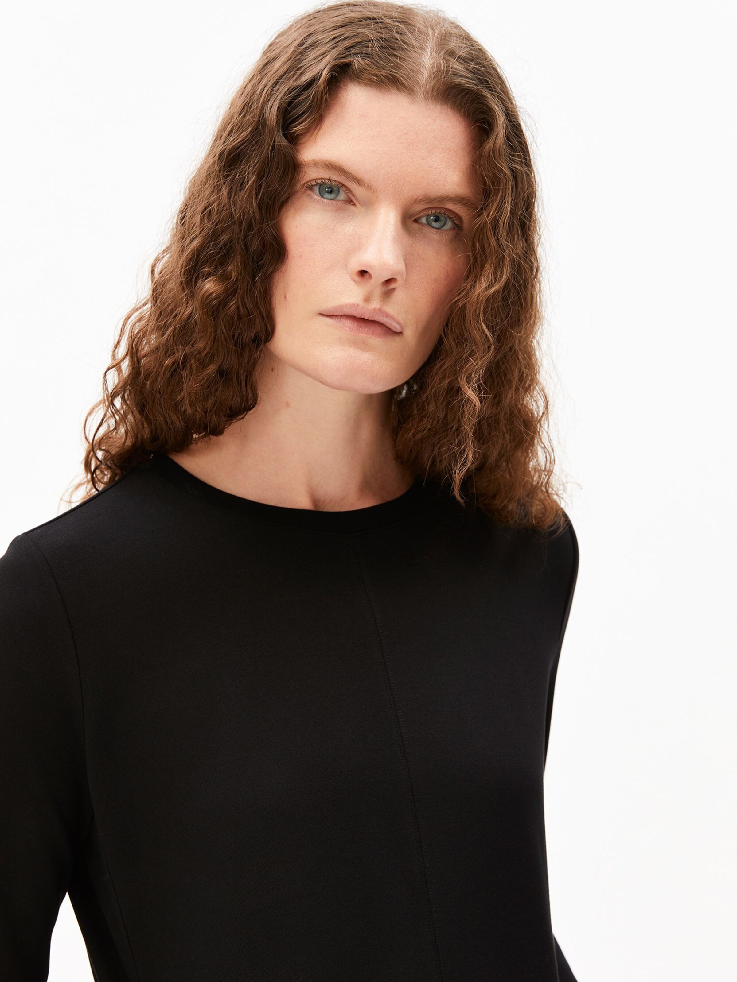 ARMEDANGELS Kleid 'MAARILIANA' in Schwarz