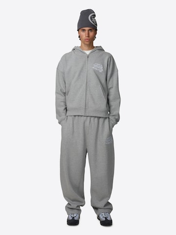 Loosefit Pantaloni di Good For Nothing in grigio