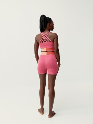 Skinny Pantalon de sport 'Kalinda' Born Living Yoga en rose