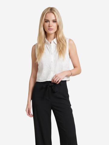 Maglietta 'Onlalithea Sl Short Emb Wvn 15371174' di ONLY in bianco