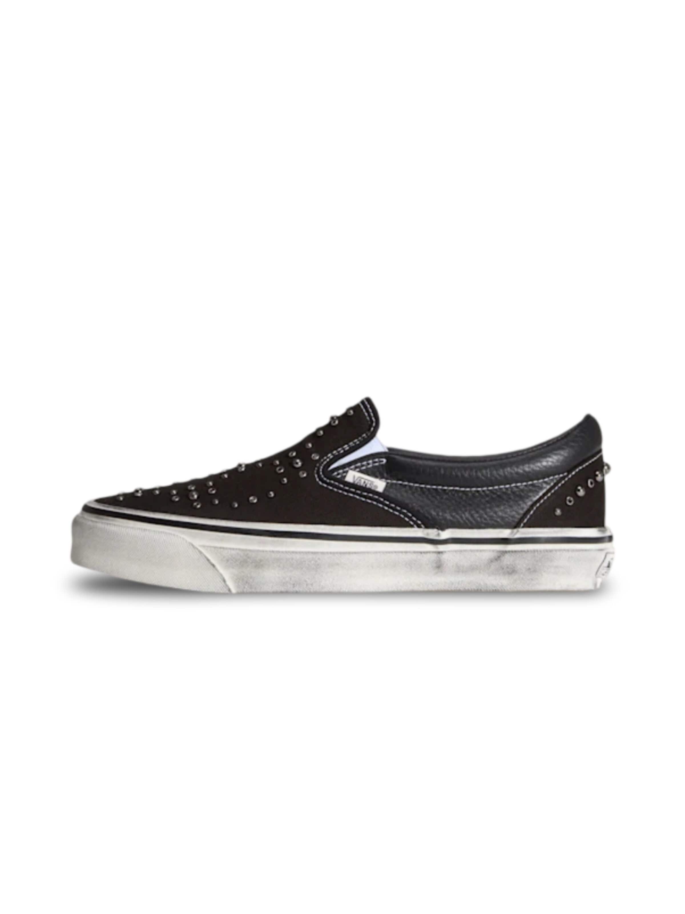 VANS Sneakers in Black: front