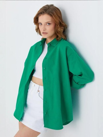 MixRay Blouse in Green: front