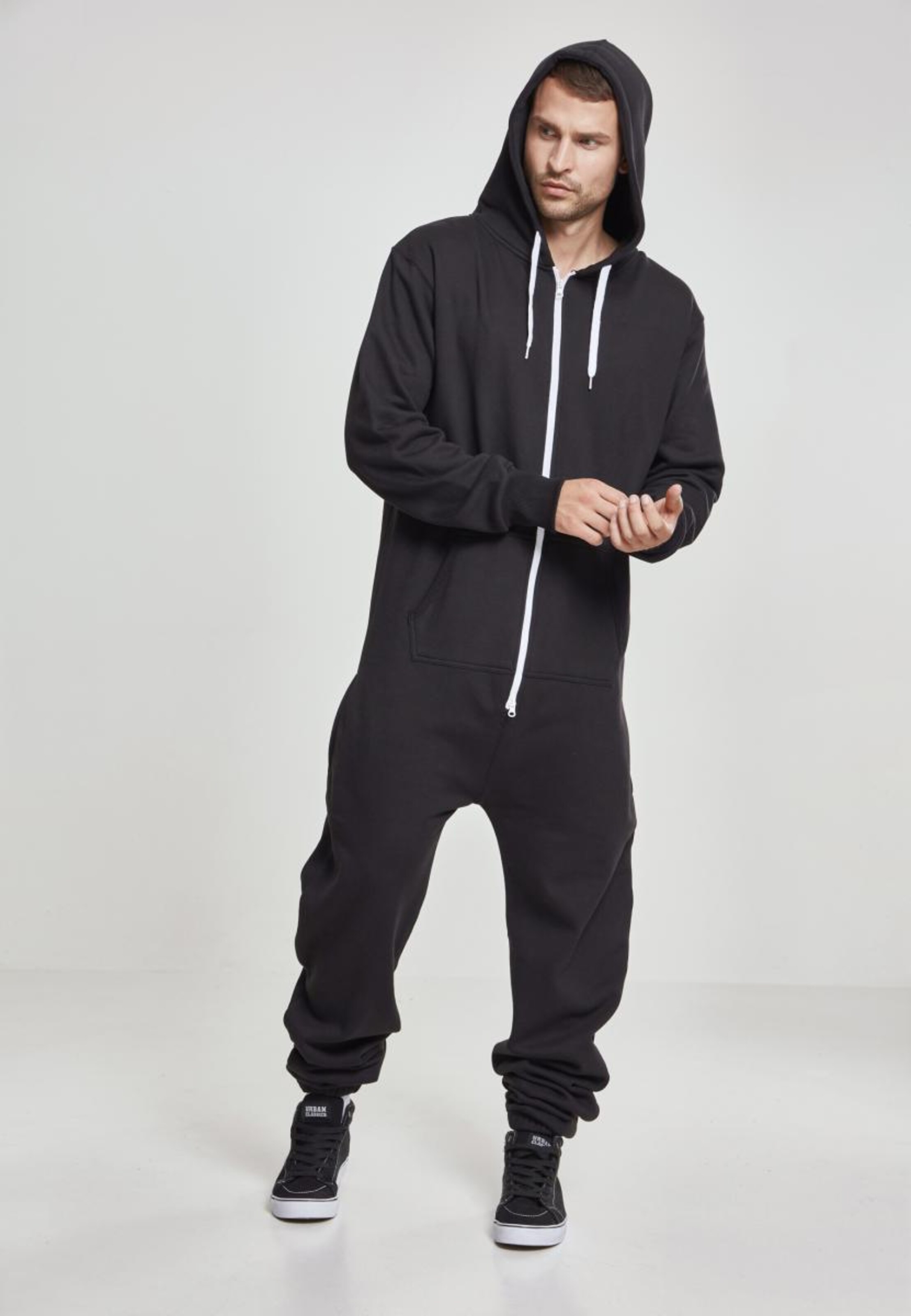 Urban Classics Sweat suit in Black ABOUT YOU