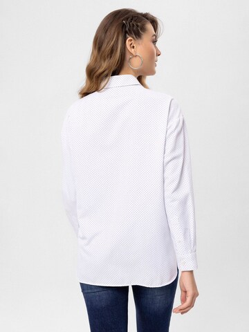 By Diess Collection - Blusa em branco