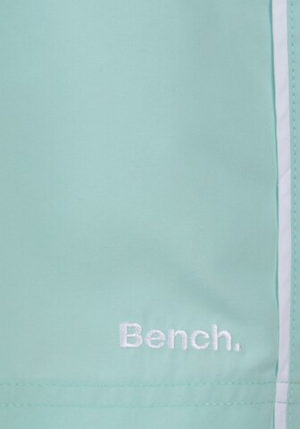 Shorts de bain BENCH en vert