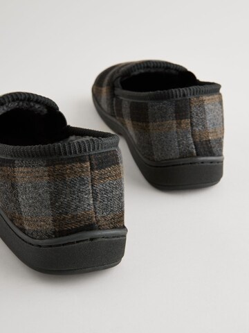 Next Slipper i grå