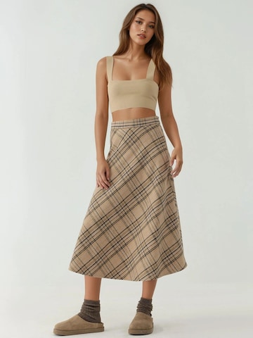 Hiccup - Saia em bege