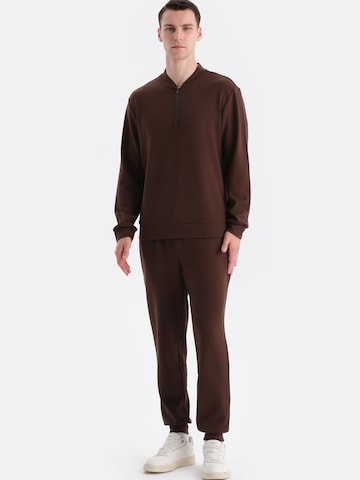 Dagi Sweatshirt in Bruin