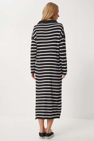 Happiness İstanbul Плетена рокля в черно