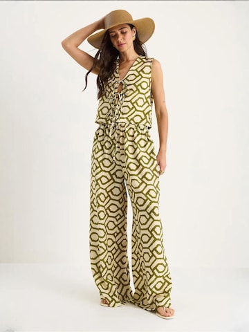 Completo pantalone di Bianco Lucci in giallo