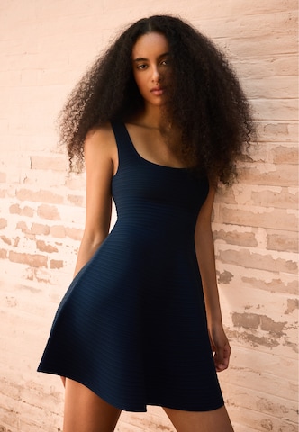 Bershka Obleka | modra barva: sprednja stran
