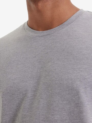 T-Shirt 'Merlin' WESTMARK LONDON en gris