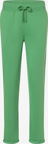 Marie Lund Regular Pants in Green: front