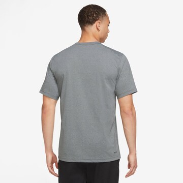NIKE Λειτουργικό μπλουζάκι 'Hyverse' σε γκρι