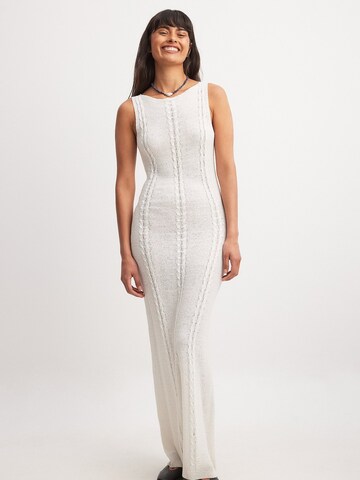 NA-KD Dress in White: front