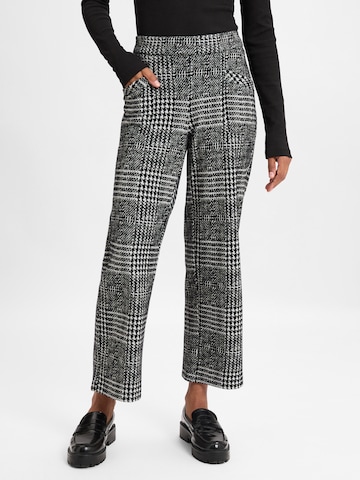 TONI Loosefit Broek ' Sue ' in Zwart: voorkant