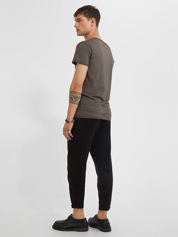 Young Poets Loosefit Hose  'Kaylen 214' in Schwarz