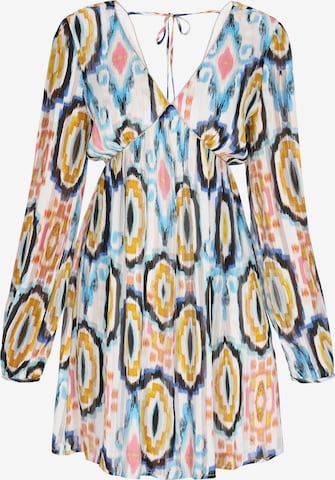 IZIA Mekko värissä valkoinen: etupuoli