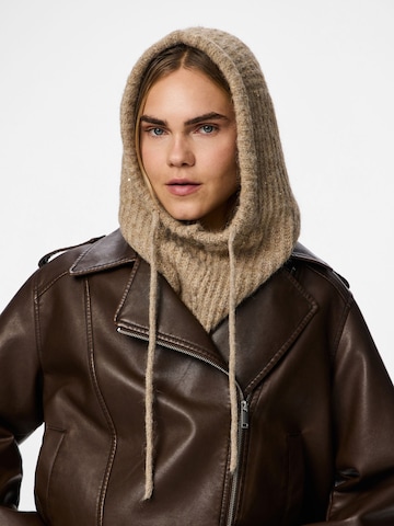 Berretto 'PCNambi' di PIECES in marrone: frontale