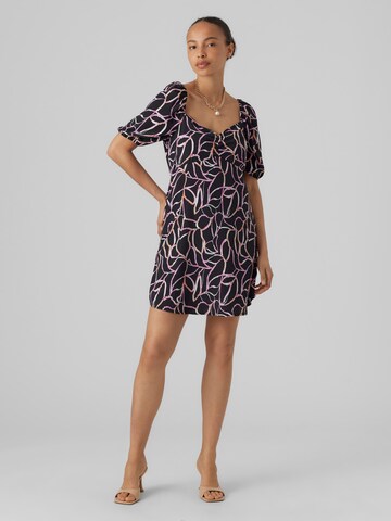 Robe 'Nya' Vero Moda Petite en noir