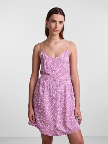 PIECES - Vestido de verano 'TALA' en lila: frente