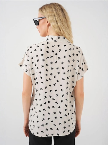 Bigdart Blouse in White