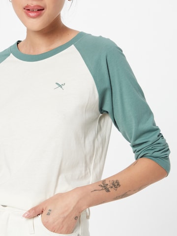 Tricou 'Flaggy' de la Iriedaily pe alb