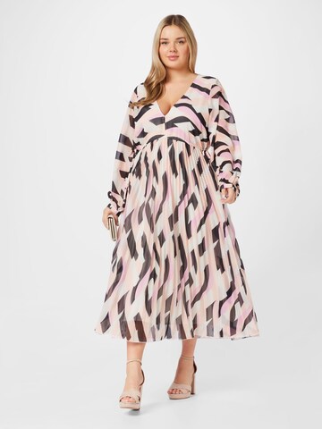 River Island Plus - Vestido en rosa