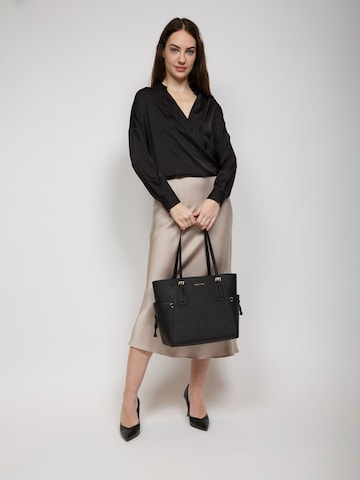 Michael Kors - Bolso de mano 'Voyager Large East-West Tote' en negro