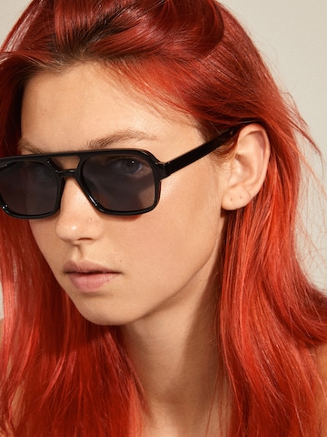 Lunettes de soleil 'CASS' Pilgrim en noir