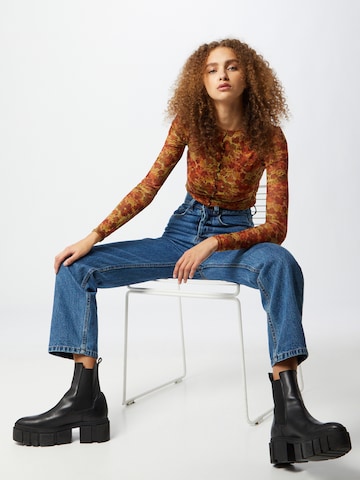 BDG Urban Outfitters Тениска в пъстро