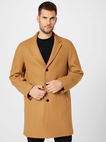 Club Monaco Between-Seasons Coat in Beige: front